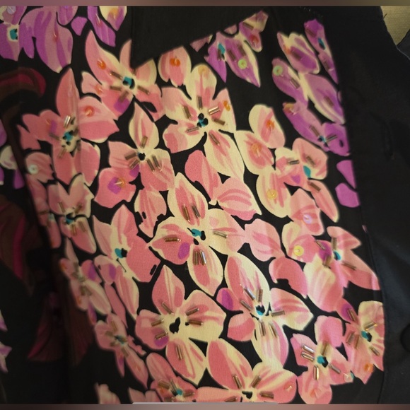 M107 // NWT // Bob Mackie Wearable Art SILK Floral Beaded Blouse // M - Picture 3 of 4
